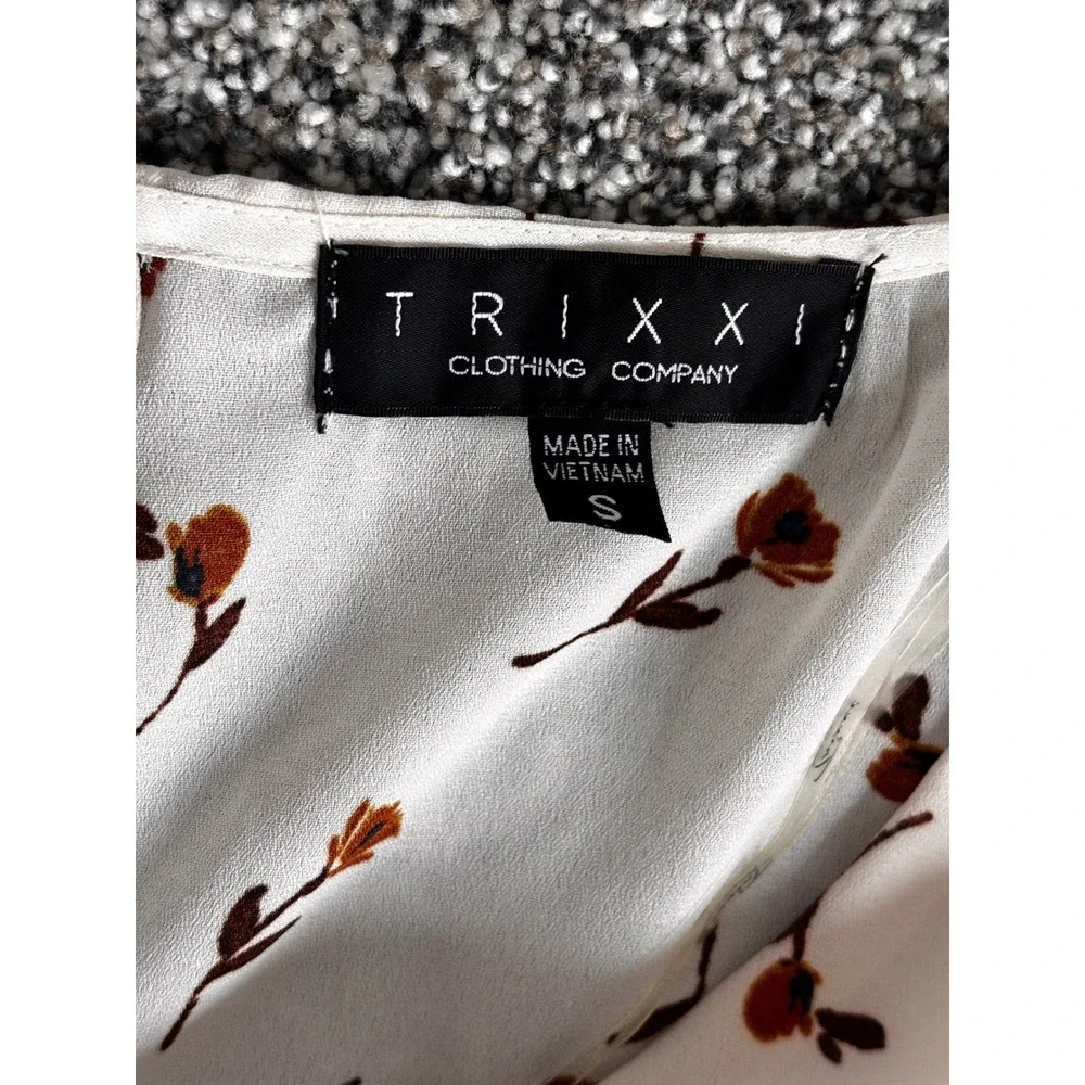 Trixxi Floral Mini Dress Wrap Front Short Sleeve Casual Beige Size S